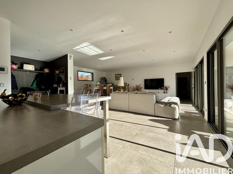 Maison - 145 m² - 5 pièces