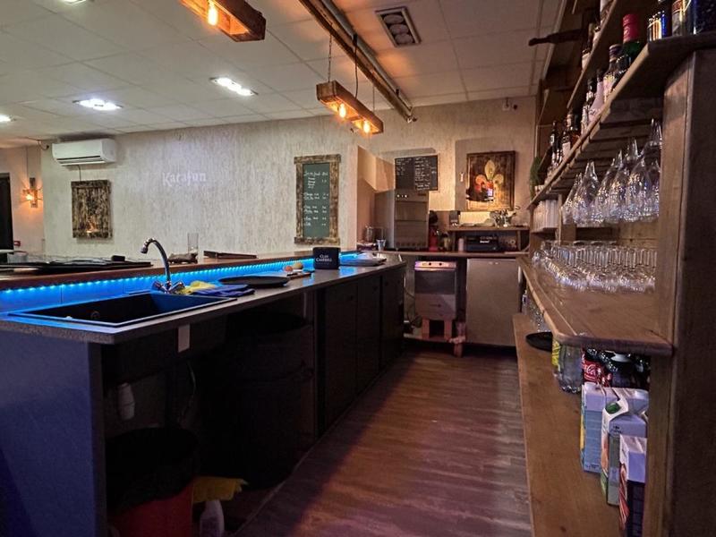 Local commercial - 438 m² - 5 pièces