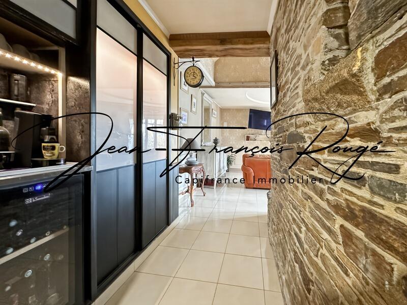 Maison - 175 m² - 7 pièces