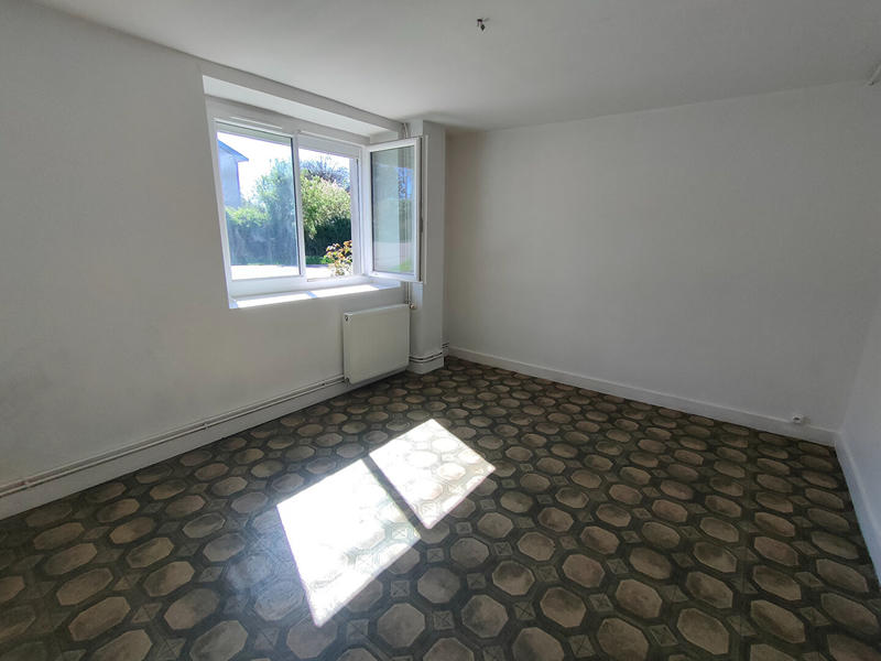 Maison - 177 m² - 12 pièces