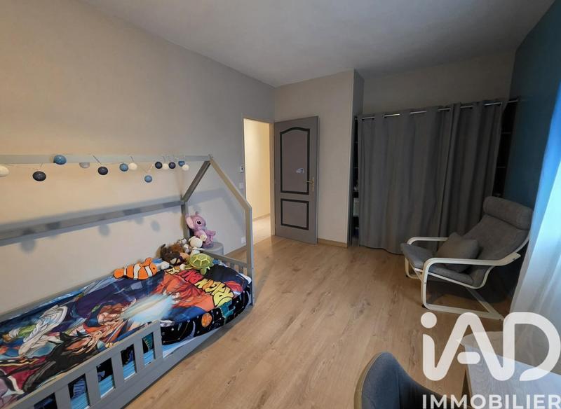 Maison - 219 m² - 6 pièces