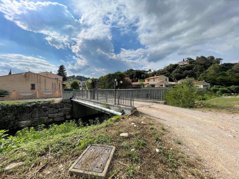 Local commercial - 135 m² - 6 pièces