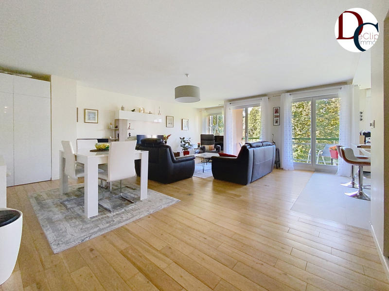 Appartement - 122 m² - 4 pièces