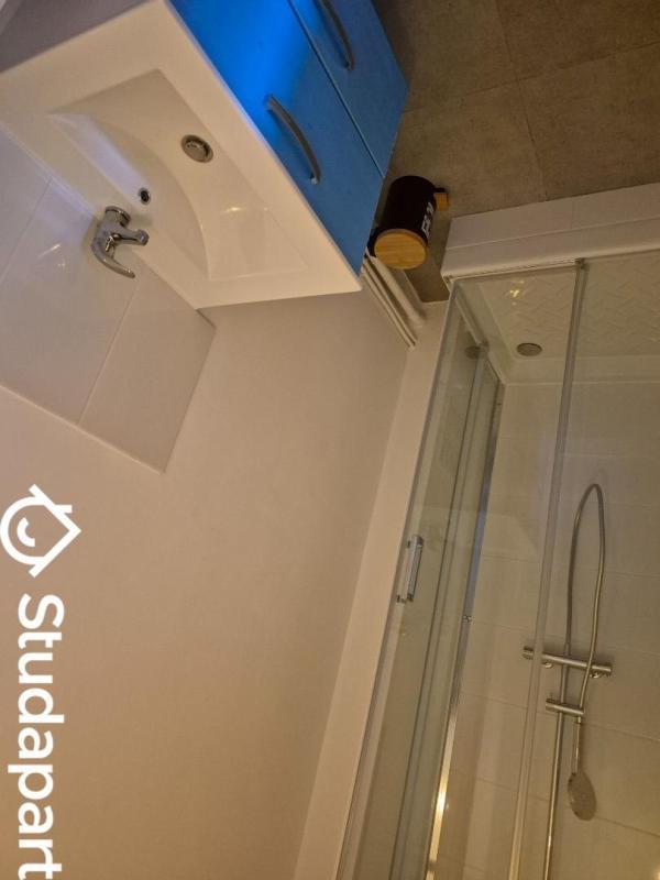 Chambre - 9 m² - 1 pièce