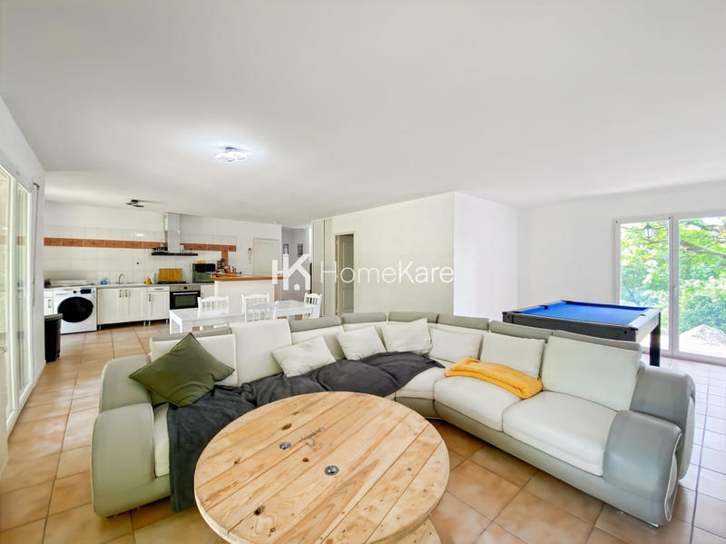 Maison - 140 m² - 6 pièces