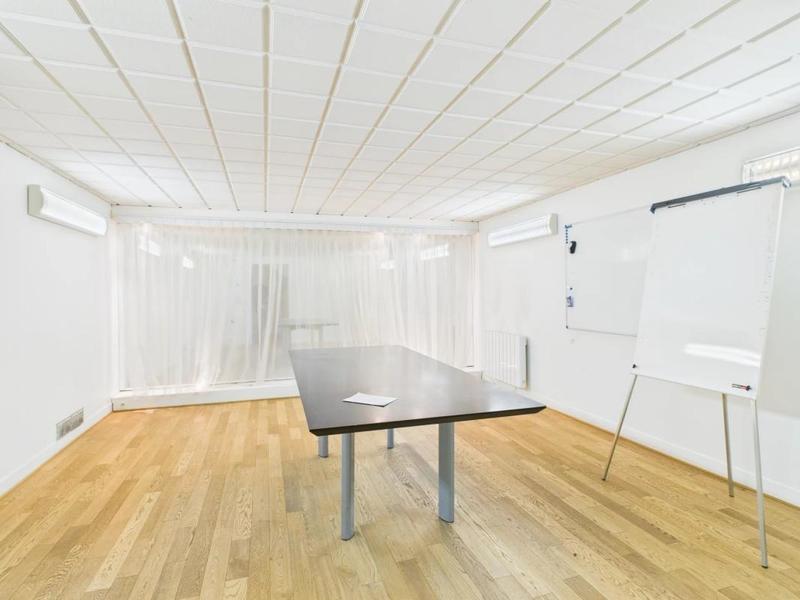 Local commercial - 151 m²