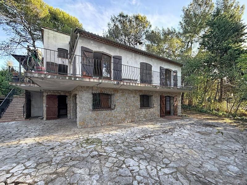 Villa - 141 m² - 5 pièces