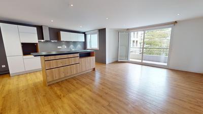 Appartement - 92 m² - 4 pièces