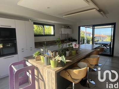 Maison - 180 m² - 7 pièces