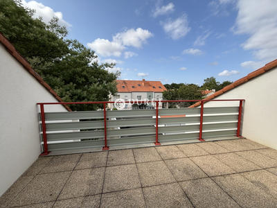 Appartement - 80 m² - 4 pièces