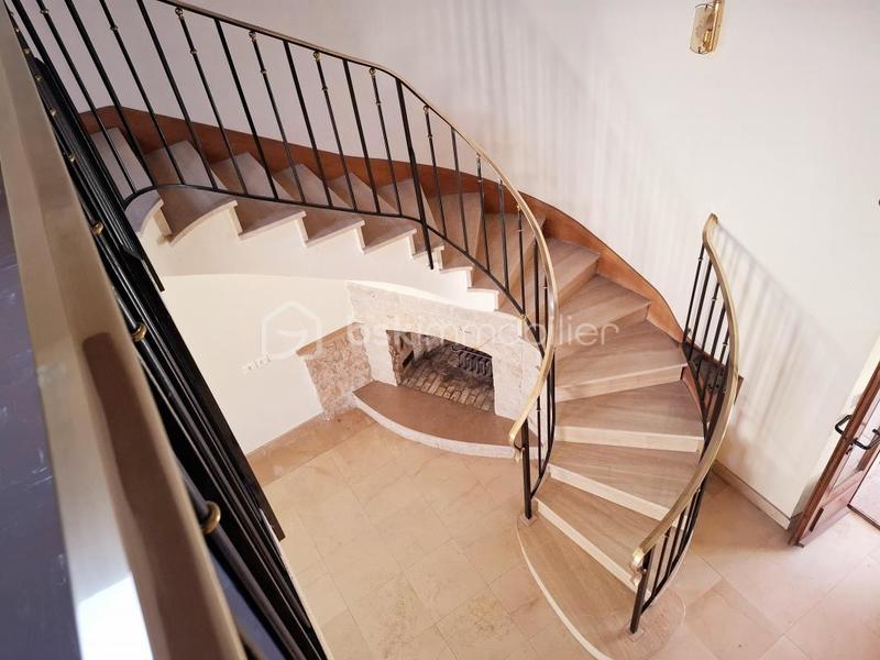 Maison en pierre - 91 m² - 4 pièces