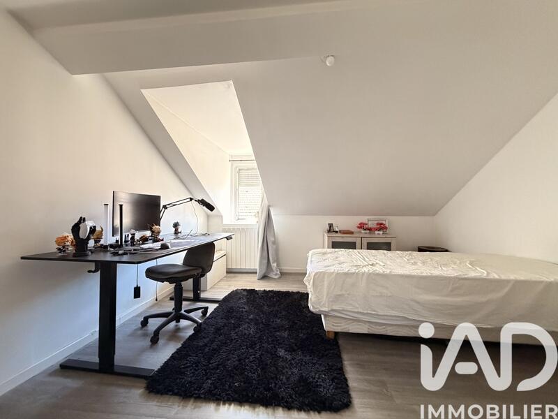 Maison de ville - 200 m² - 10 pièces