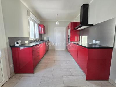 Maison traditionnelle - 103 m² - 5 pièces