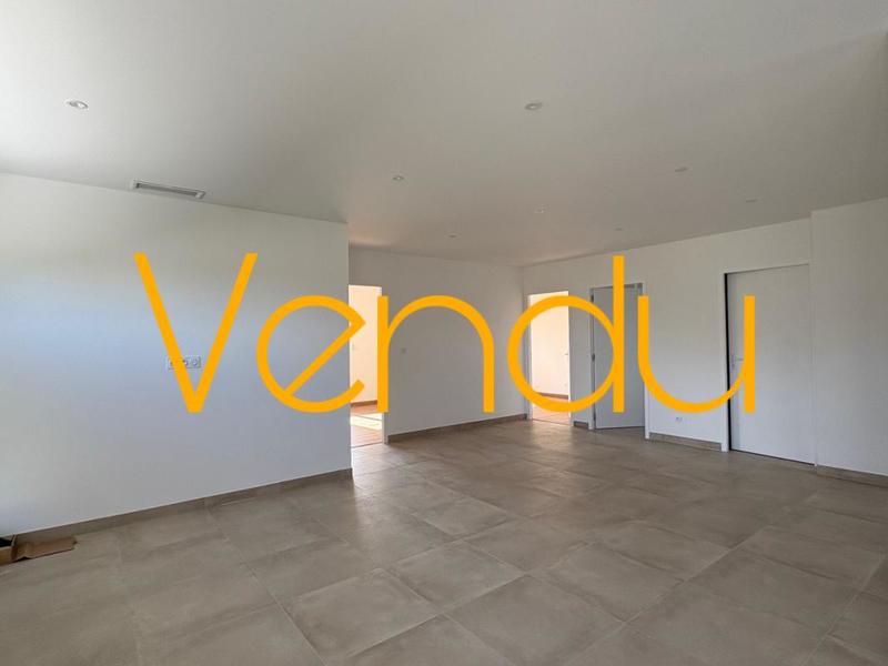 Propriété - 107 m² - 4 pièces