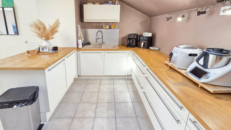 Appartement - 94 m² - 4 pièces