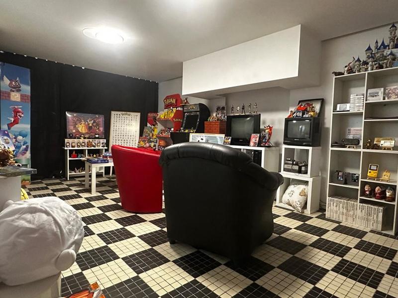 Maison - 198 m² - 7 pièces