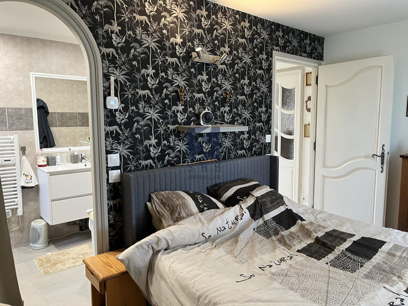 Maison - 450 m² - 11 pièces