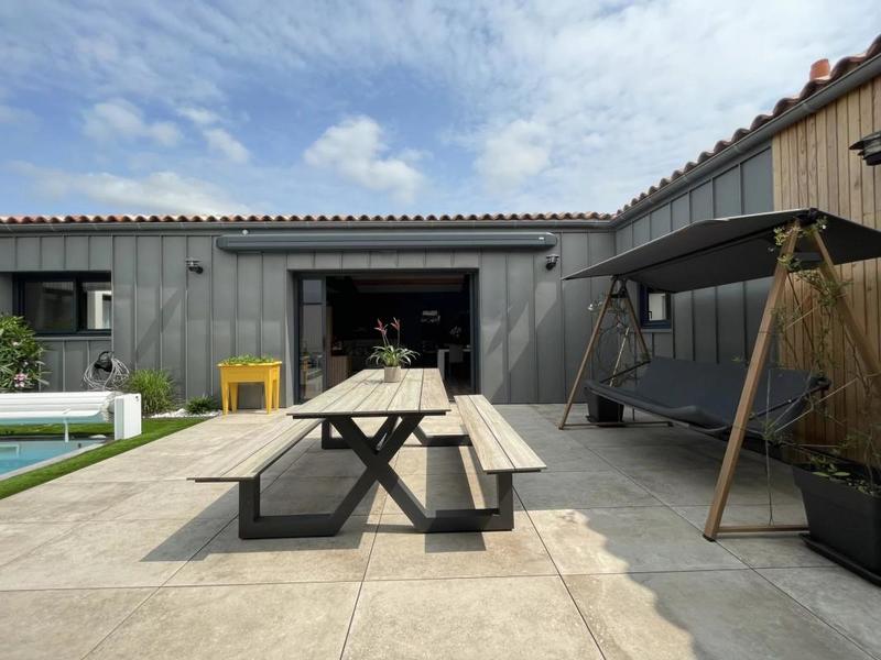 Villa - 199 m² - 6 pièces