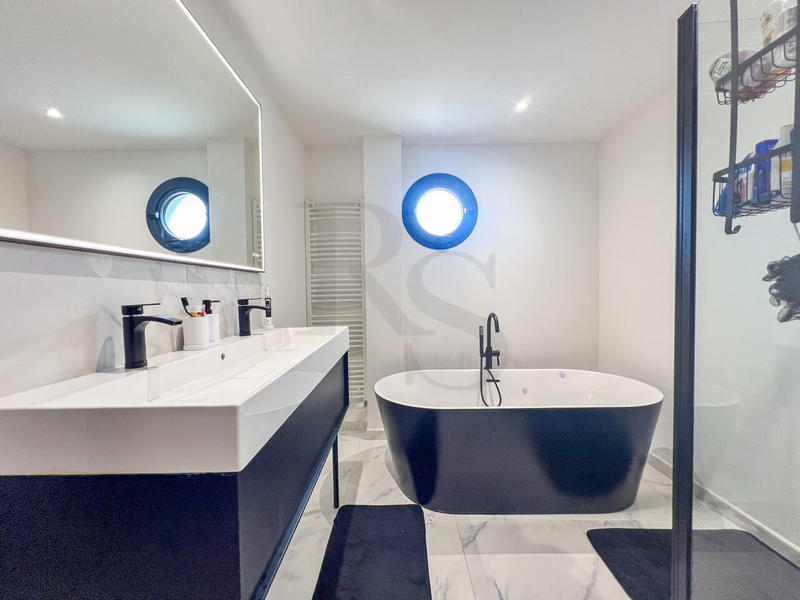 Maison - 85 m² - 3 pièces