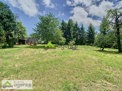 Maison - 185 m² - 8 pièces