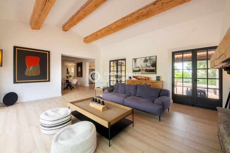 Maison - 183 m² - 5 pièces