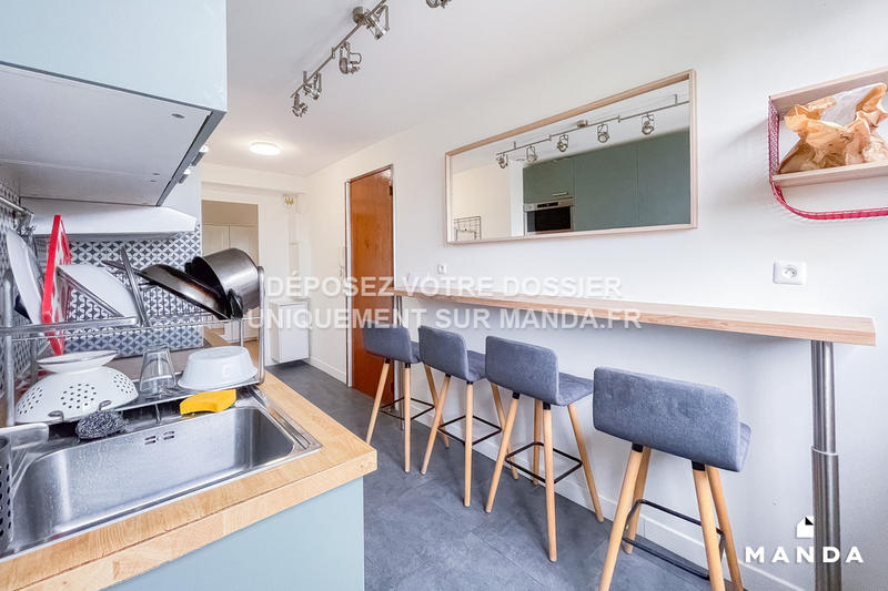 Chambre - 12 m² - 4 pièces