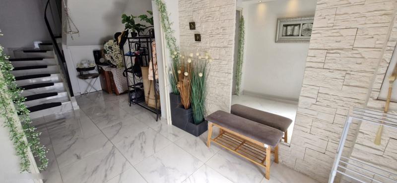 Maison ancienne - 178 m² - 8 pièces