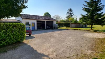 Maison en pierre - 191 m² - 6 pièces