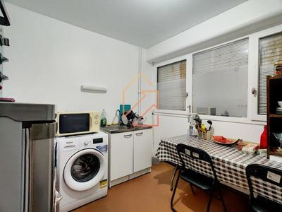 Appartement - 82 m² - 3 pièces