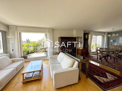 Appartement - 147 m² - 7 pièces