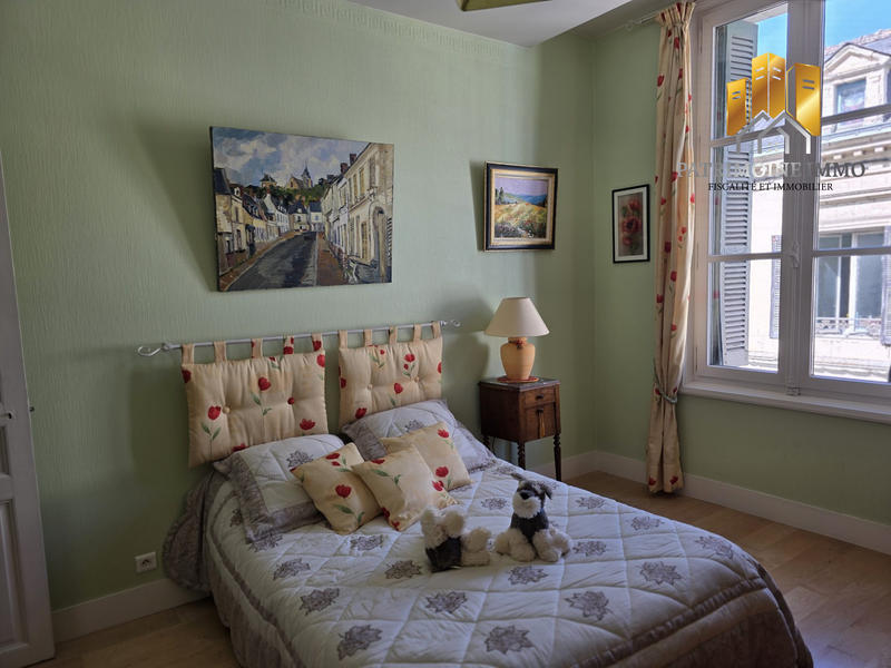 Maison - 300 m² - 10 pièces