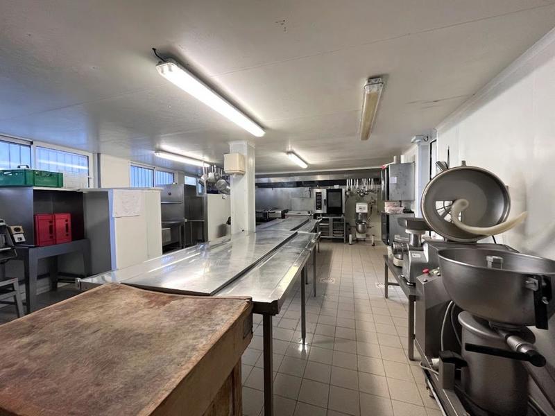 Fonds de commerce - 180 m²