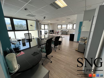 Bureau - 233 m² - 5 pièces
