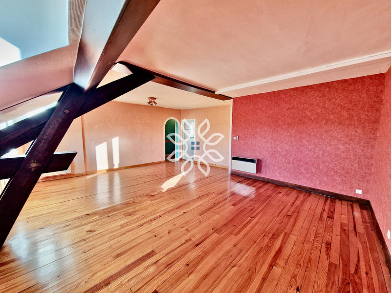 Appartement - 65 m² - 4 pièces