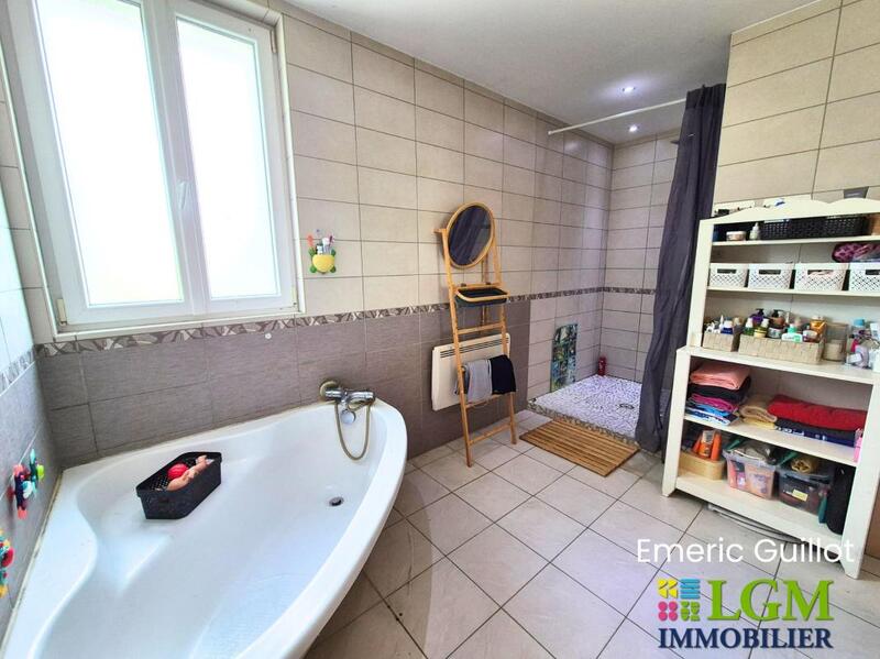 Maison - 142 m² - 5 pièces