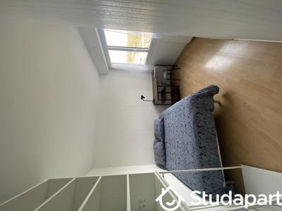 Chambre - 10 m² - 1 pièce