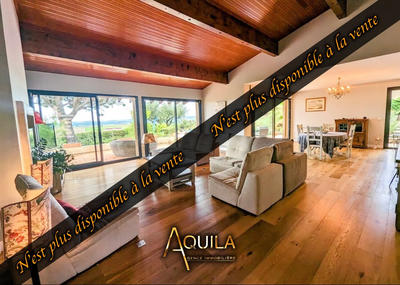 Villa - 341 m² - 8 pièces