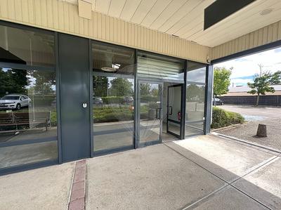 Local commercial - 166 m² - 3 pièces