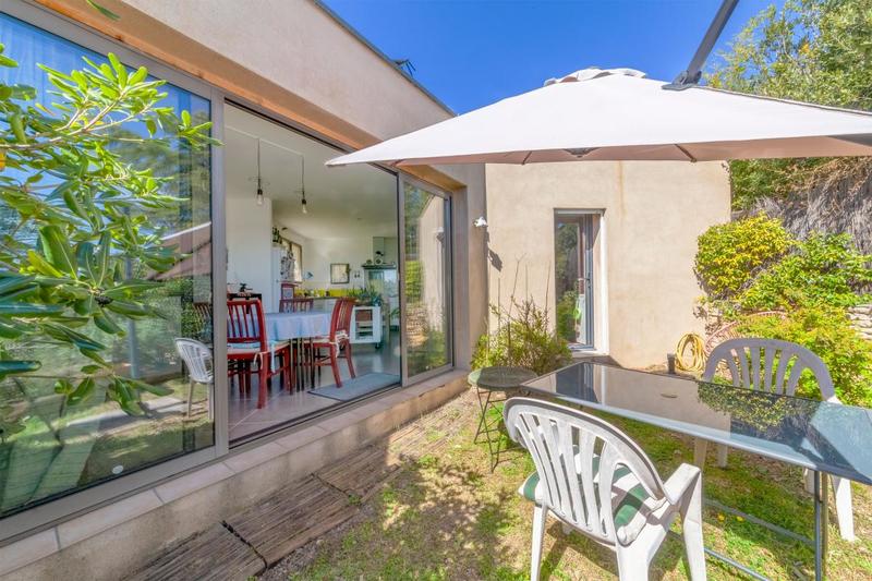 Maison - 236 m² - 7 pièces