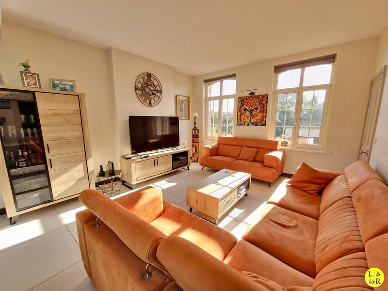 Maison - 230 m² - 7 pièces