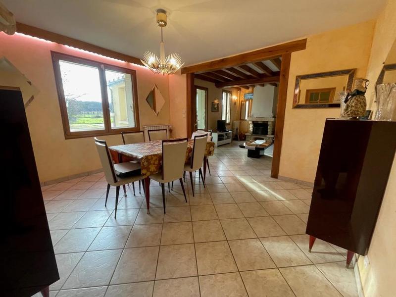 Maison - 186 m² - 7 pièces
