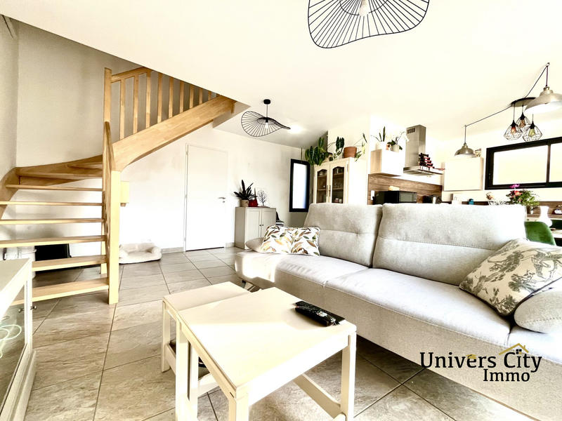 Maison - 88 m² - 4 pièces