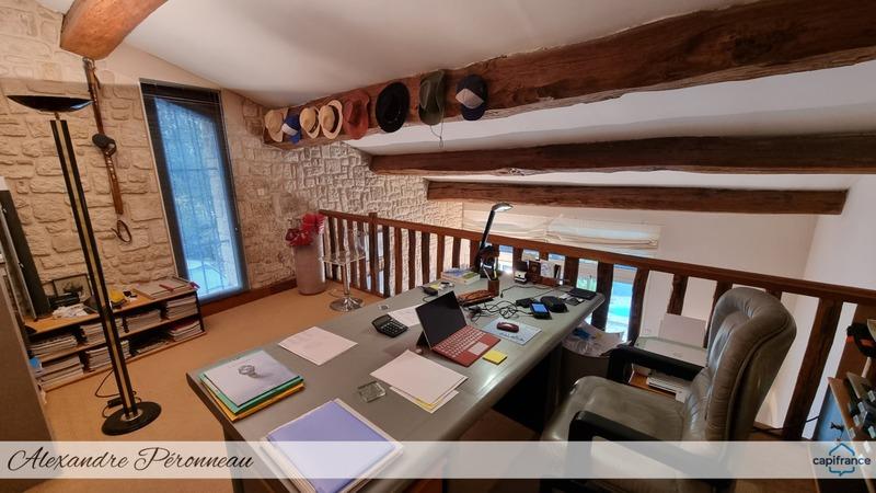 Maison d'architecte - 307 m² - 9 pièces