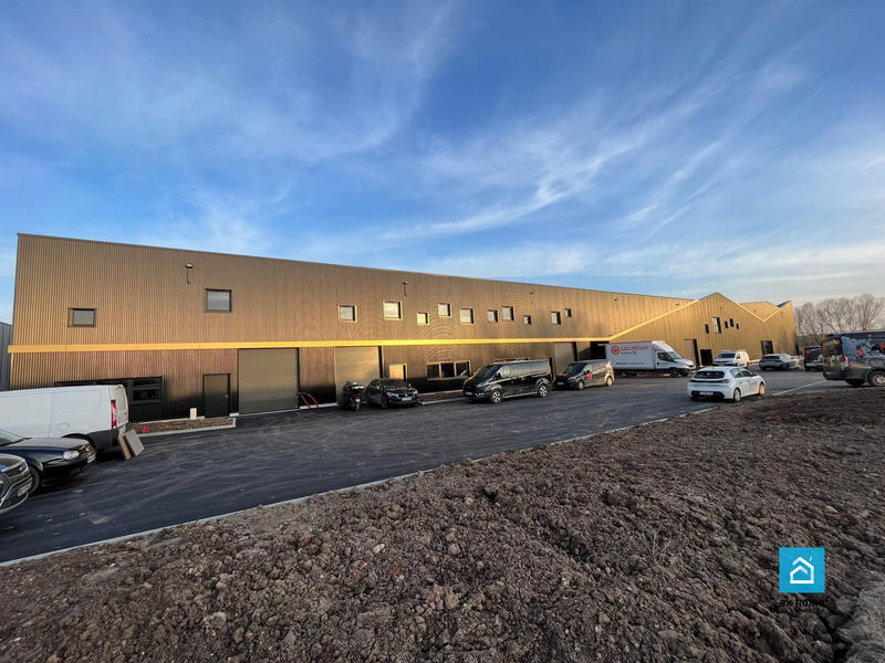 Local d'activités - 360 m²
