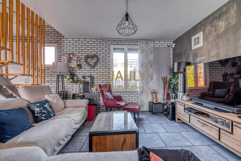 Maison traditionnelle - 173 m² - 7 pièces