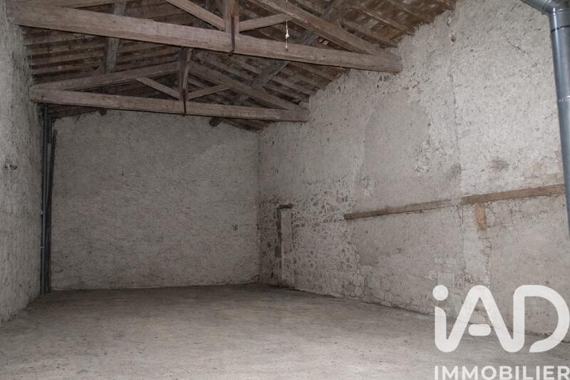 Maison - 205 m² - 6 pièces