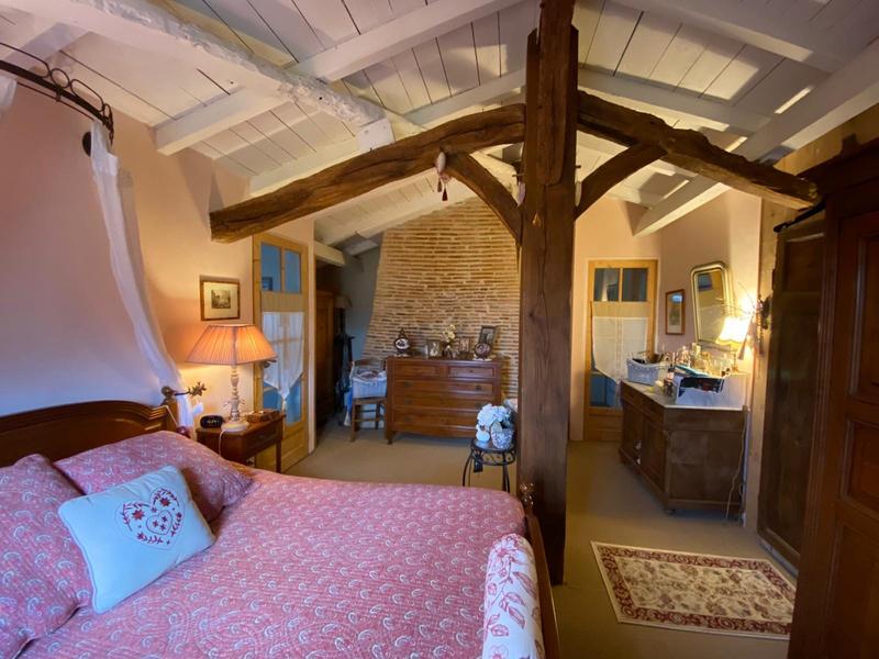 Maison - 246 m² - 6 pièces