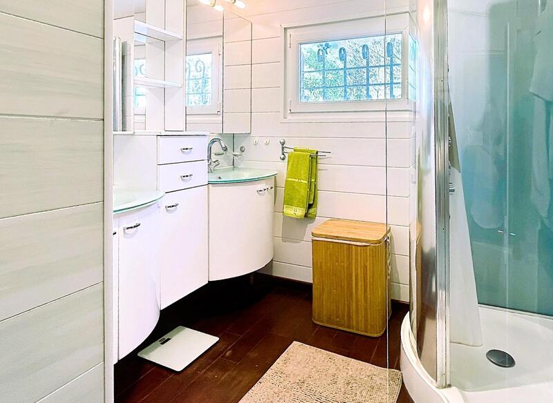 Maison - 230 m² - 9 pièces