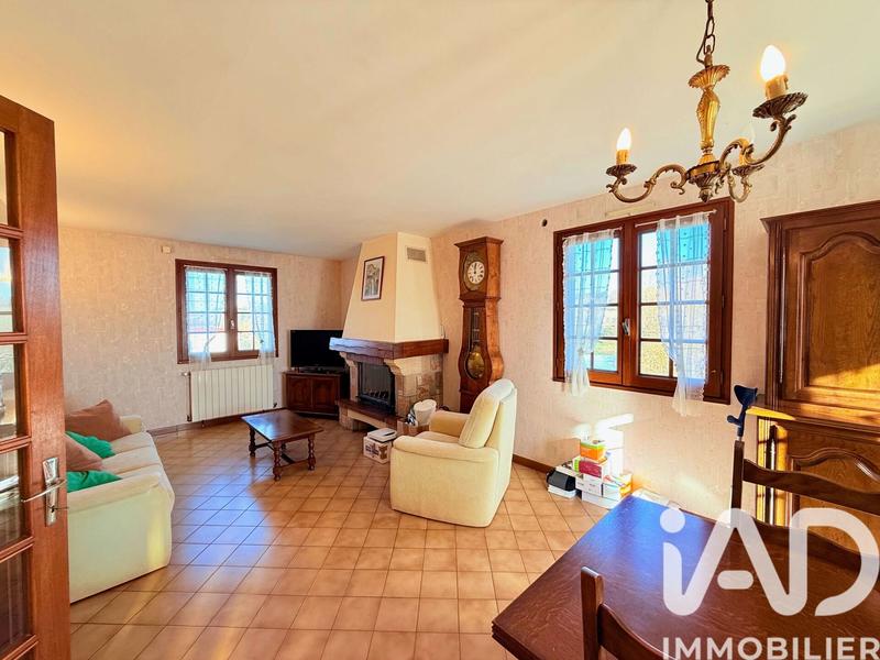 Maison - 90 m² - 5 pièces