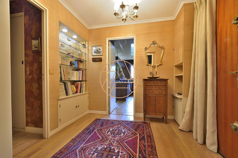 Appartement - 100 m² - 4 pièces